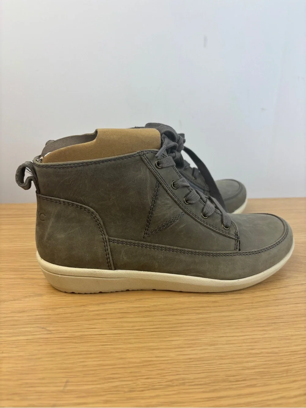 Vionic Shawna Ankle Boot Woman’s‎ Size 6 in Slate Grey NEW!